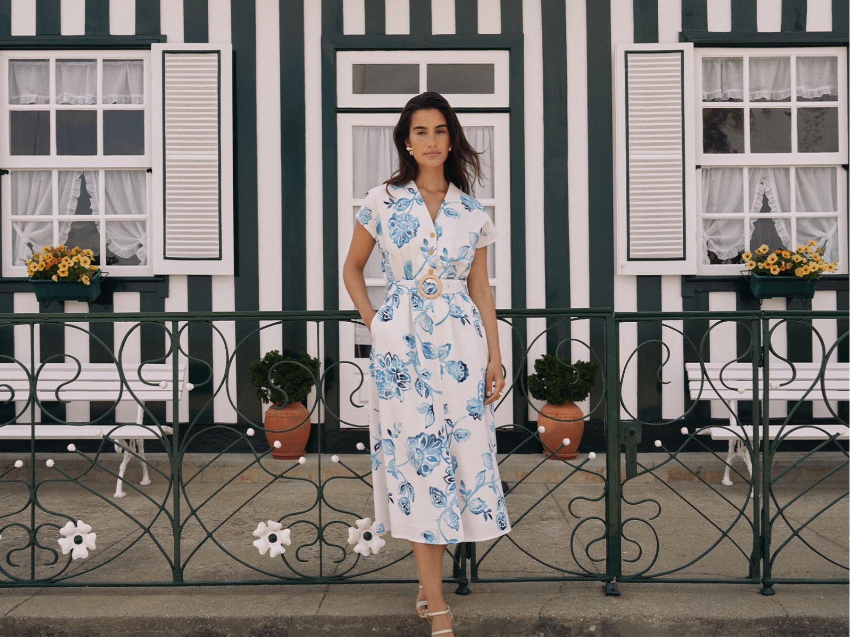 VESTIDO CAMISEIRO COM ESTAMPADO FLORAL
