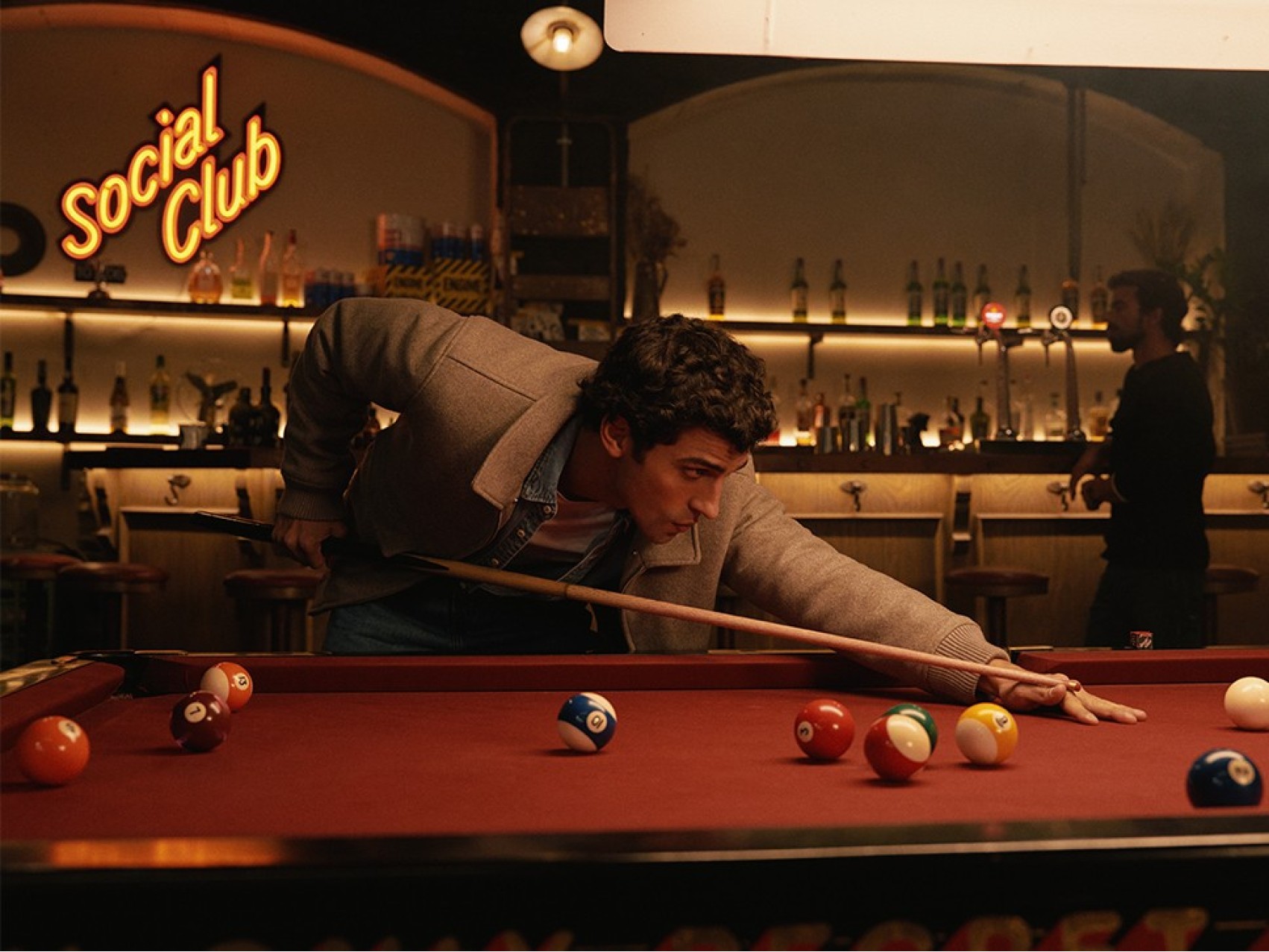 CASACO BOMBER EM L�